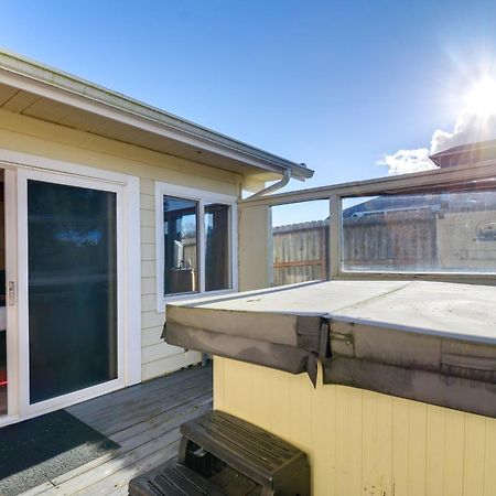 Pet-Friendly Washington Retreat With Hot Tub And Deck! Villa Ocean Shores Exterior photo