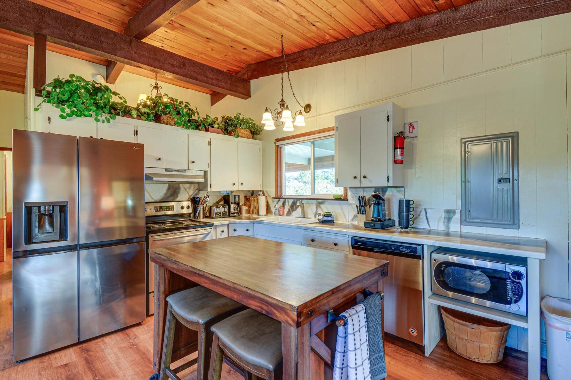 Pet-Friendly Washington Retreat With Hot Tub And Deck! Villa Ocean Shores Exterior photo